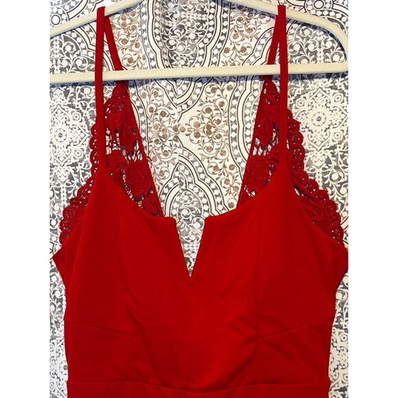 Red Lace Detail V-Neck Jumpsuit - Size M - Picture 5 of 13